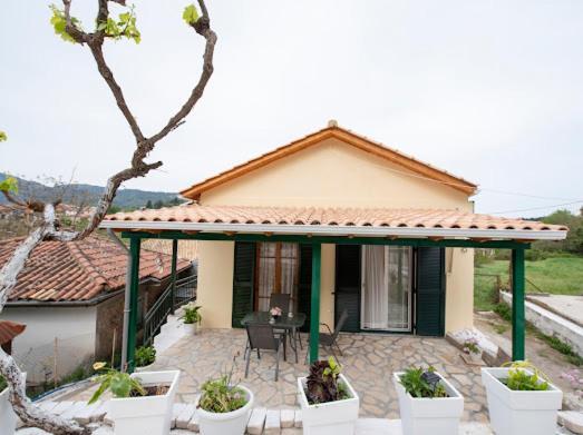 Christos Appartments Lazarata Exterior photo